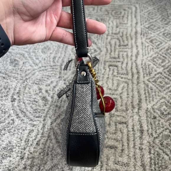 SOLD - Picture 4 of 6